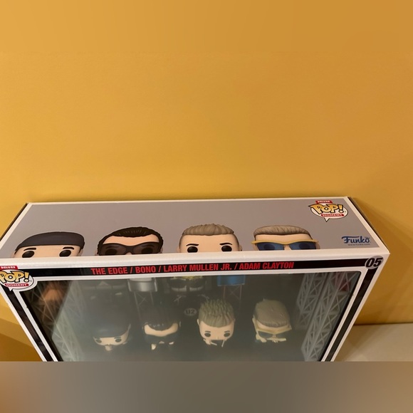 Nwt Funko POP Moment | U2's Zoo TV Tour 1993 - Picture 2 of 4